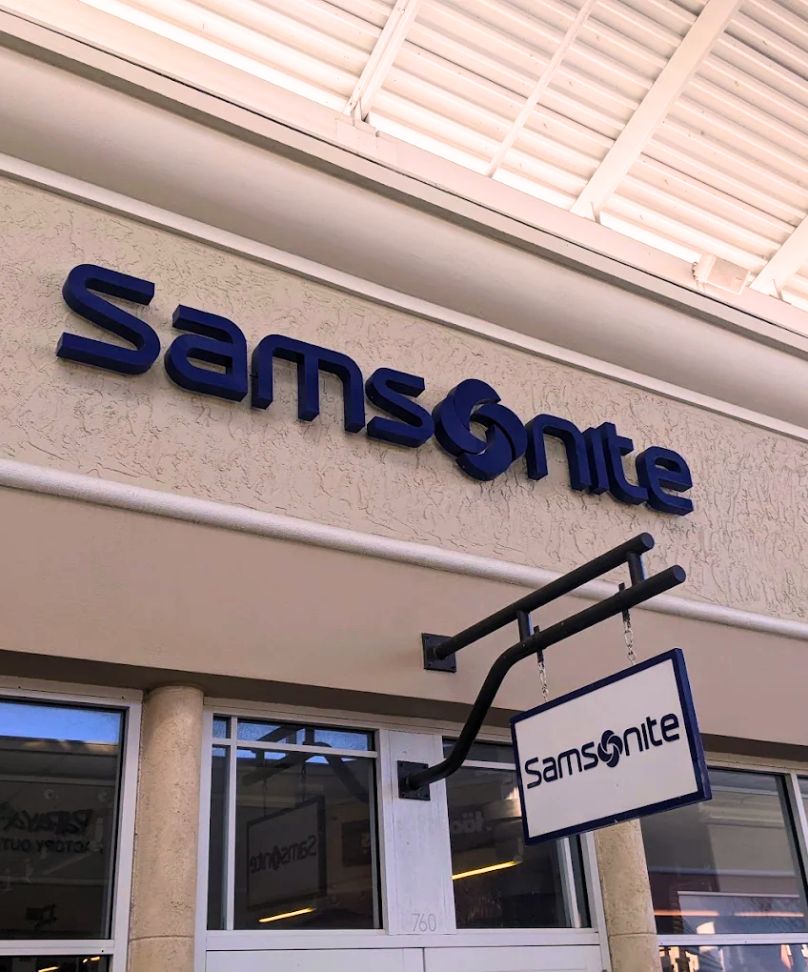 Tienda Samsonite en Orlando Vineland Premium Outlets.