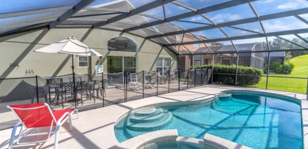 Casa vacacional con piscina privada en Orlando ideal para familias.