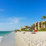 Descubrí Naples Beach: Un Paraíso Secreto en La Costa del Golfo 🏖️✨