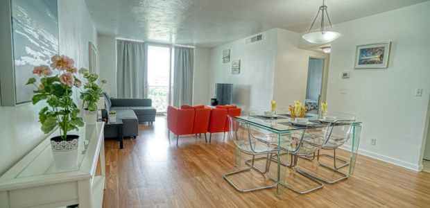Departamento recomendado para familias en Hollywood y Sunny Isles, cerca de las playas de Miami.